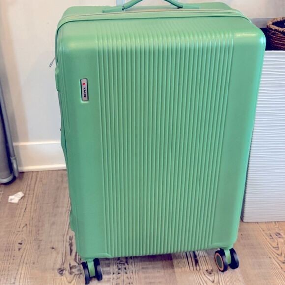 Tag Gateway 2.0 28” Hardside Spinner Large Checked Luggage, travel bag - Picture 9 of 16